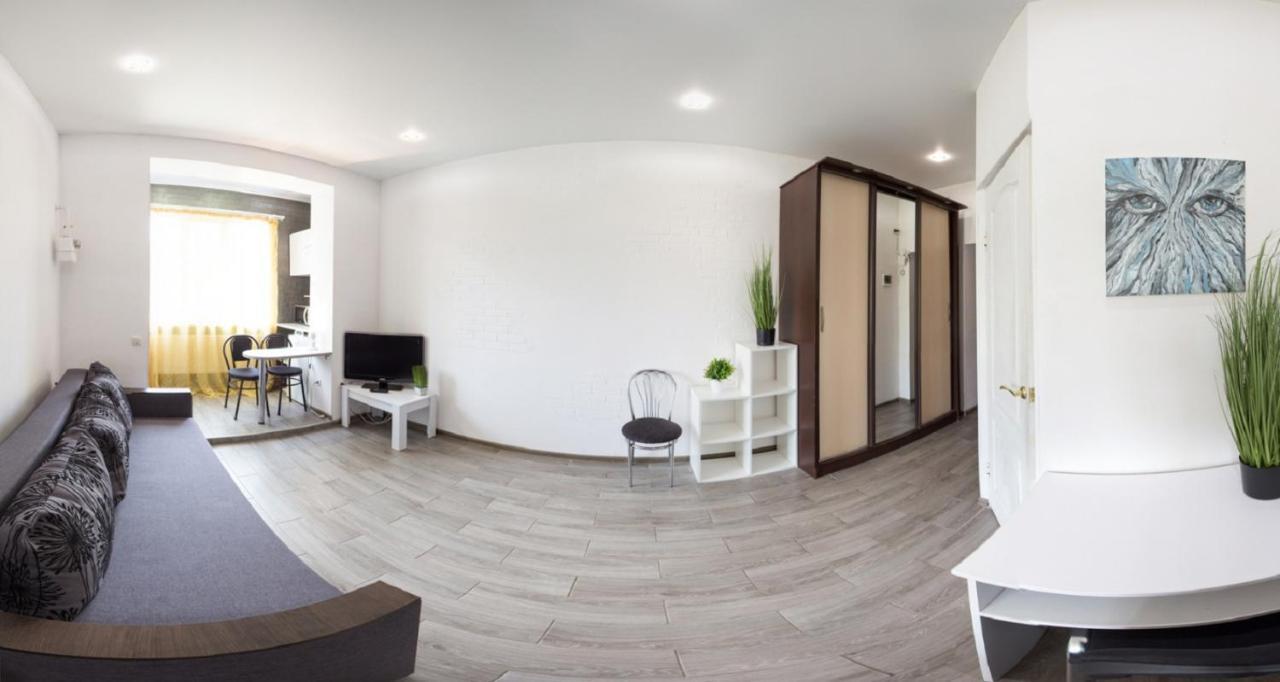 Well Located Studio - Yaroslavska Str. 21 Carcóvia Exterior foto